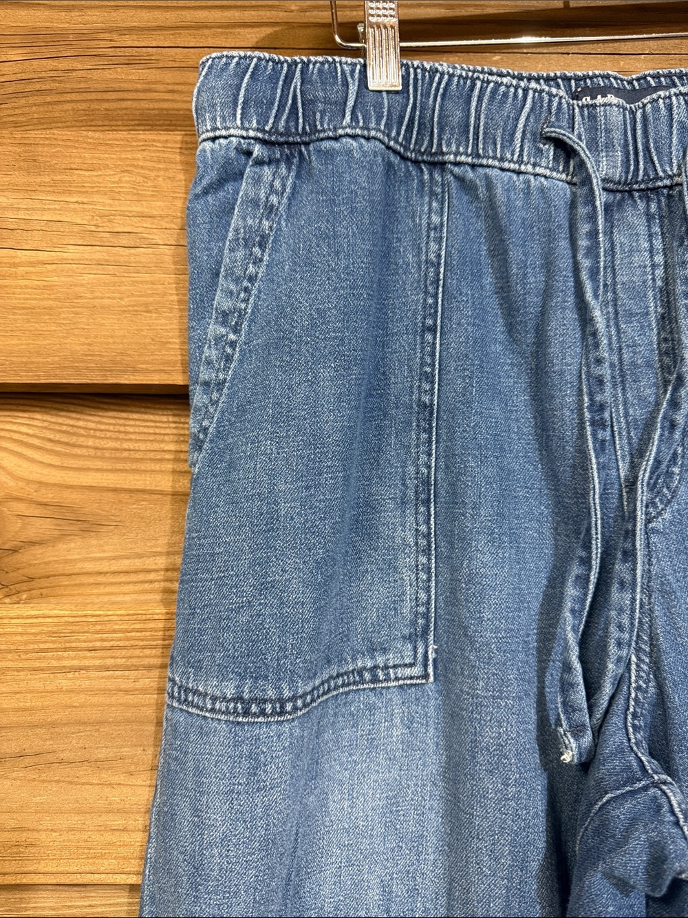 GAP High-Rise Wide-Leg Denim Jeans - Picture 2 of 6